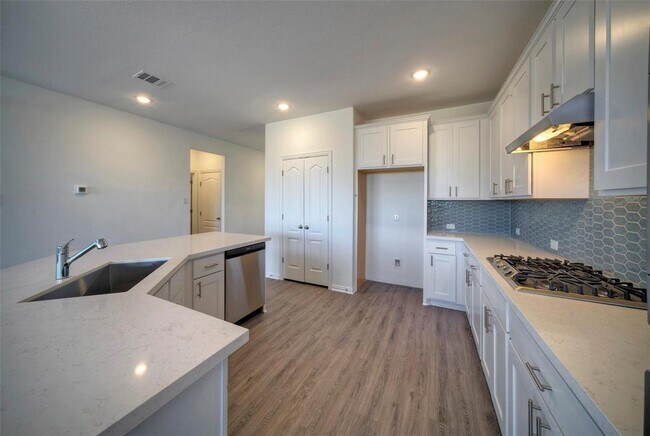 Building Photo - 2428 Demorse Dr