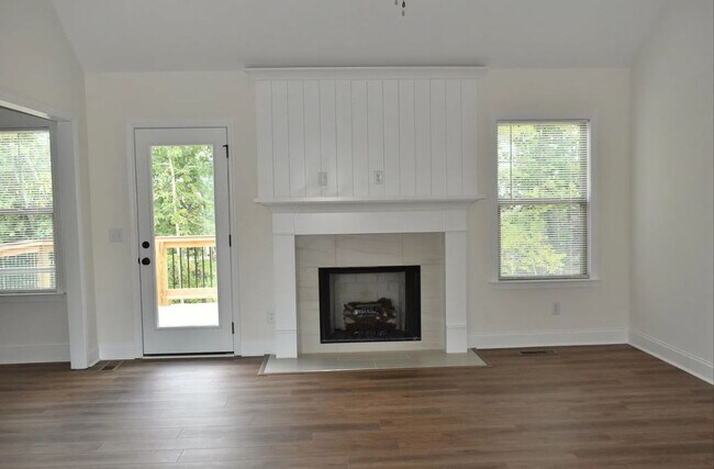 Building Photo - Rental in Ooltewah - 3 Bedrooms + Finished Basement