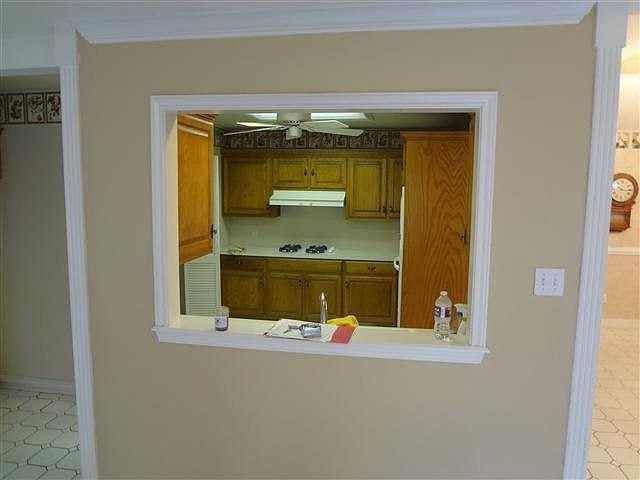 Building Photo - 8120 Heatherbrook Trail