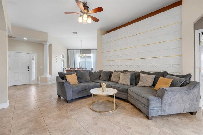 Building Photo - 216 Montara Dr