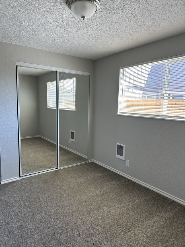 Building Photo - 4793 Cougar Ct SE