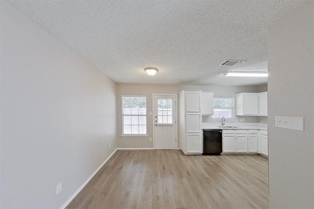 Building Photo - 2528 Granite Pass