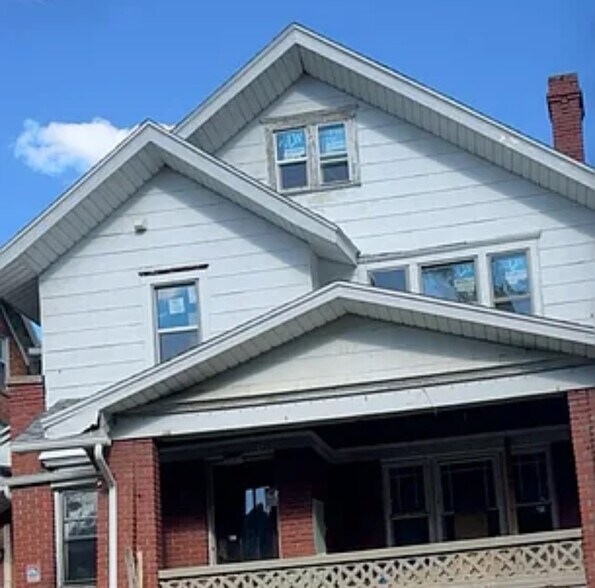 Primary Photo - 125 Blymyer Ave
