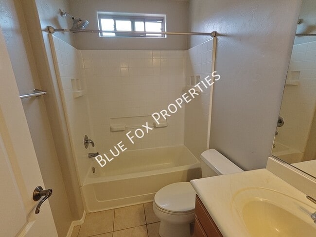 Building Photo - 12232 N Sora Pl