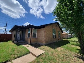 Building Photo - 2614 Sherry St