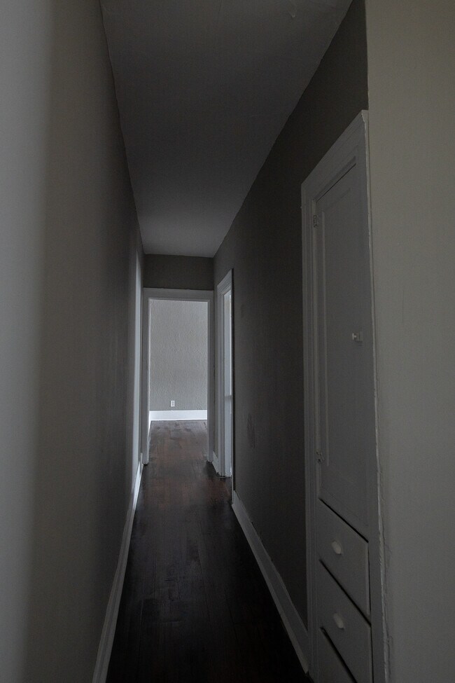 Building Photo - 501-503 W Norman