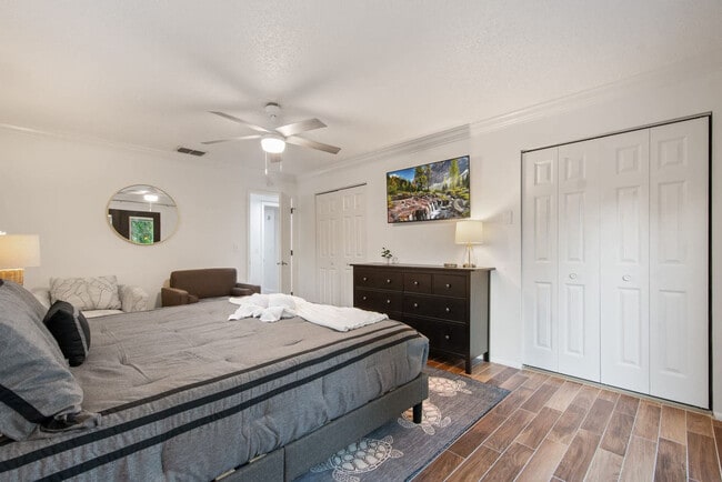 Building Photo - 612 Montezuma Dr