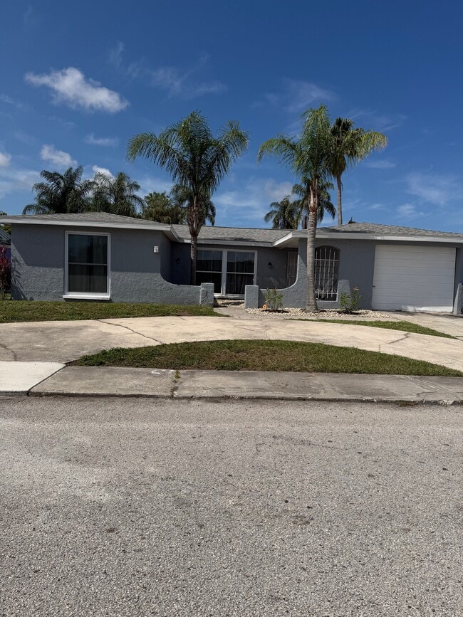 Building Photo - 3336 Elkridge Dr