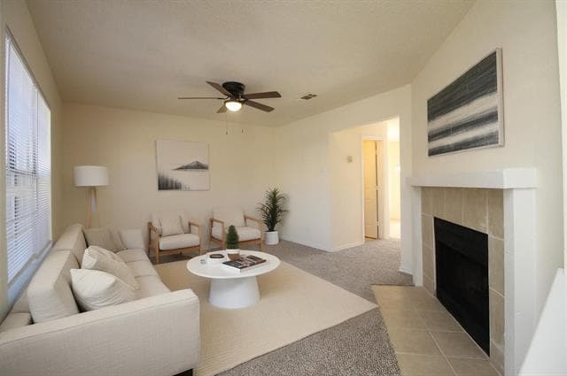 Building Photo - 915 Cedar Terrace