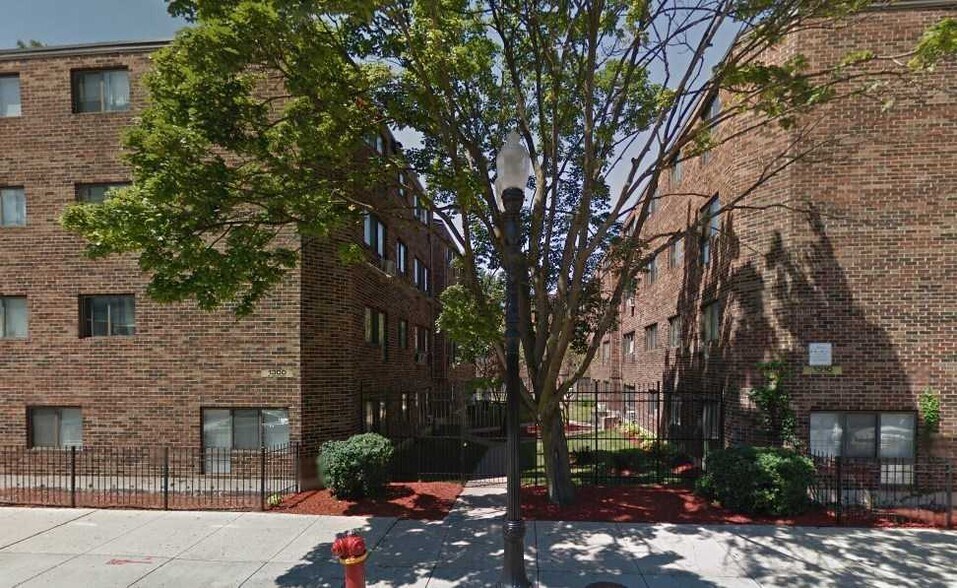 Sedgwick Apartments 414 W Goethe St Chicago IL 60610 Apartment Finder