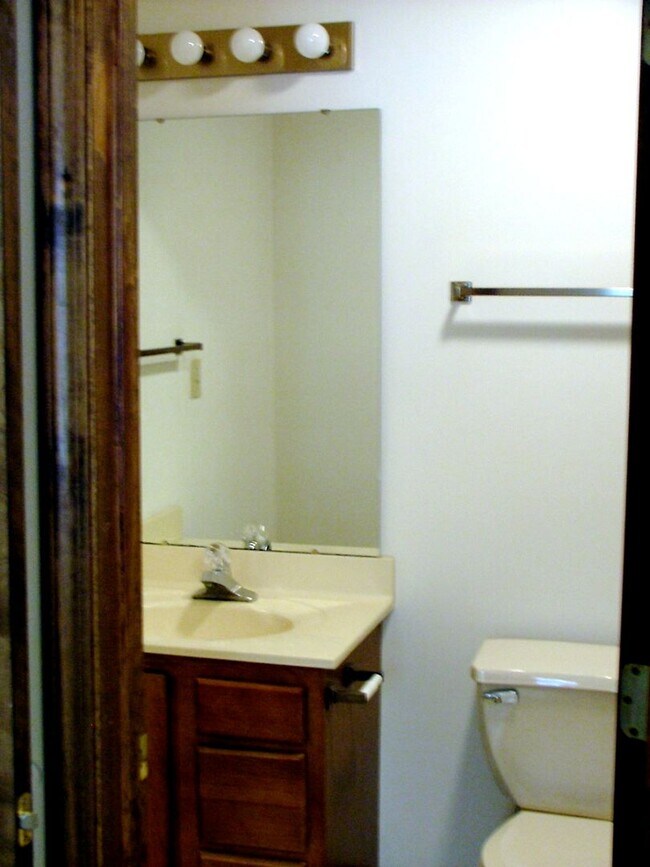 Building Photo - 118 Bogey Ln