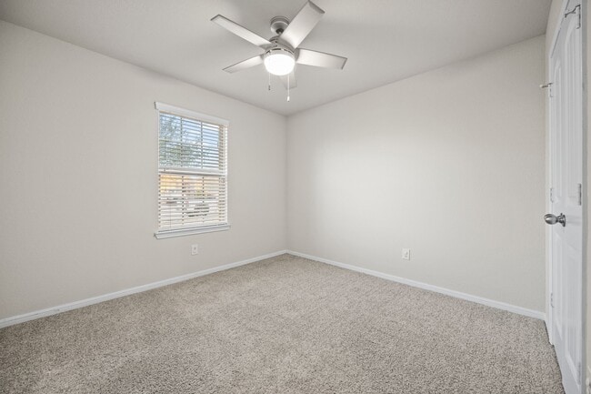 Building Photo - 8014 Ecru Ln