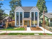 Building Photo - Stunning Modern Condo in Woodstock with Washer/Dryer in-unit, Patio & More