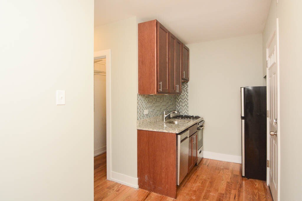 Building Photo - 2915 N Mildred Ave