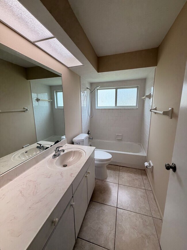 Building Photo - 4025 Ponea Dr