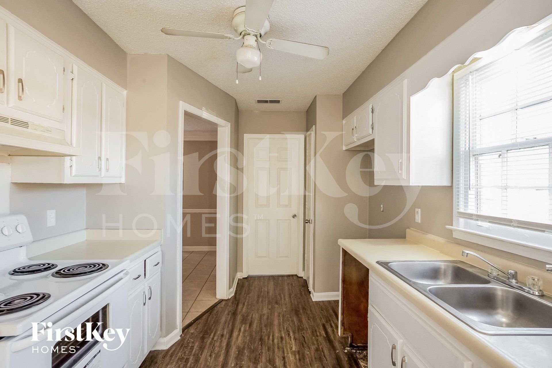 Building Photo - 4644 Winterpark Dr