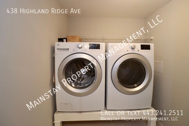 Building Photo - 438 Highland Ridge Ave