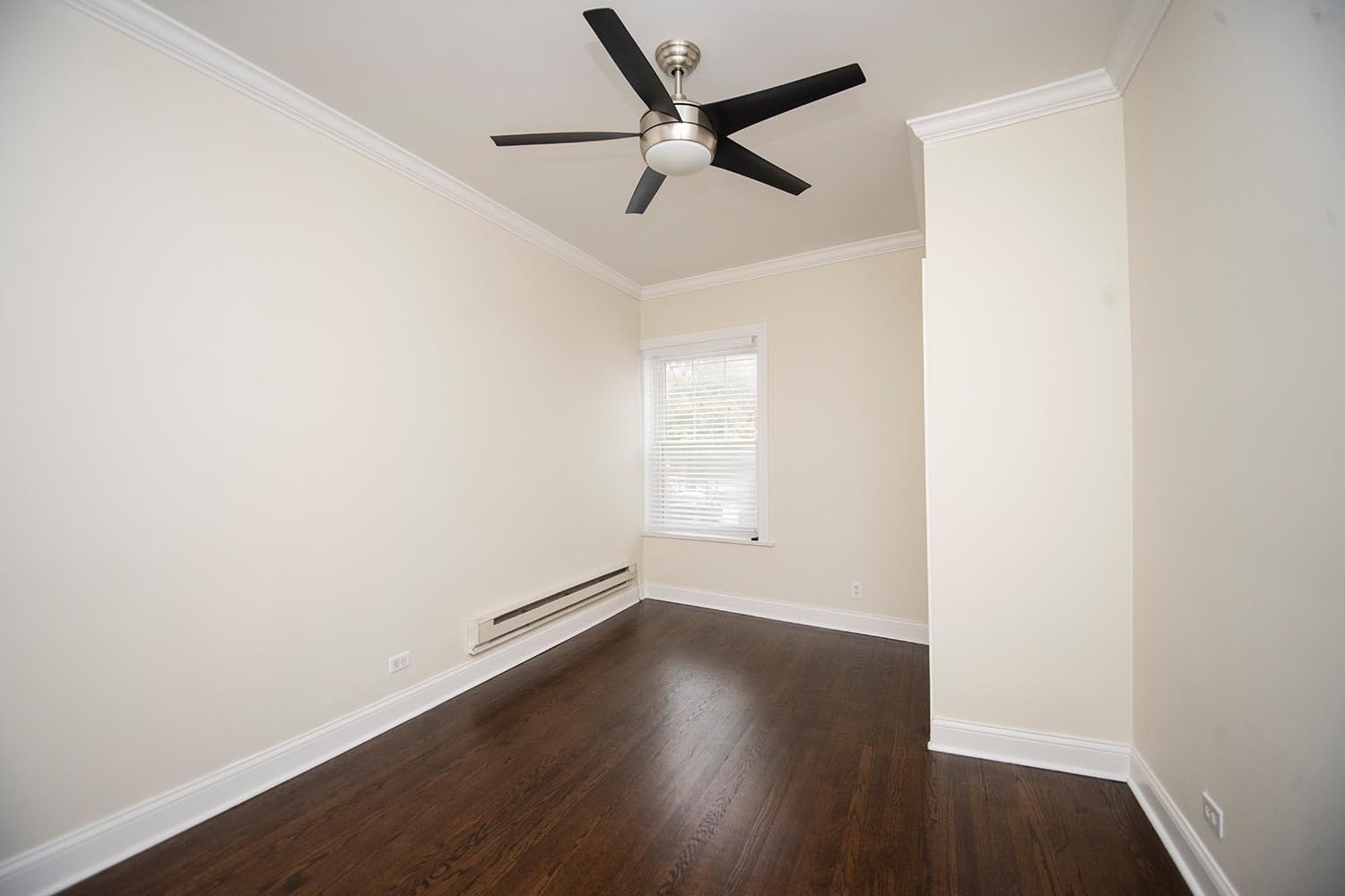 Building Photo - 1130 Maple