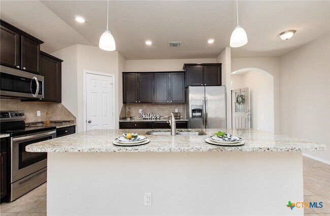 Building Photo - 2516 Bargello St