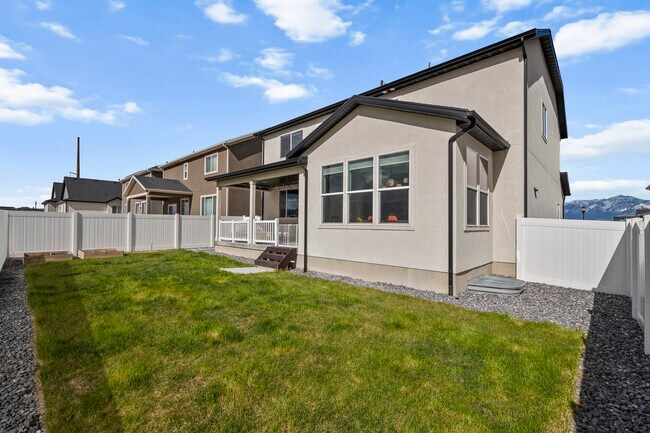 Building Photo - 11868 S Antelope Flt Wy