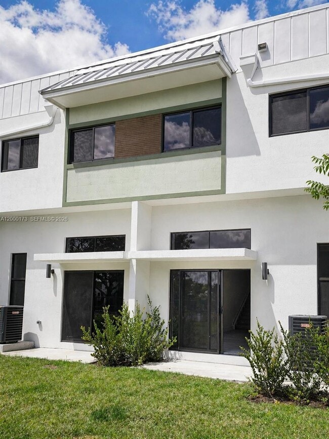 Building Photo - 4384 NW 9th St.