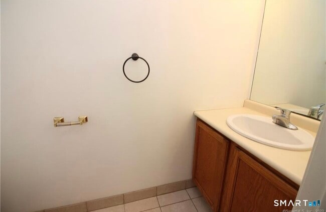 Building Photo - 37 Summersweet Dr