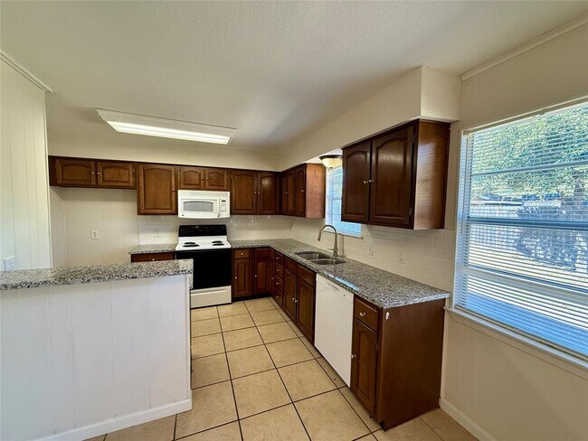 Building Photo - 1507 Big Meadow Dr