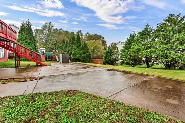 Building Photo - 2856 Sharpie Dr