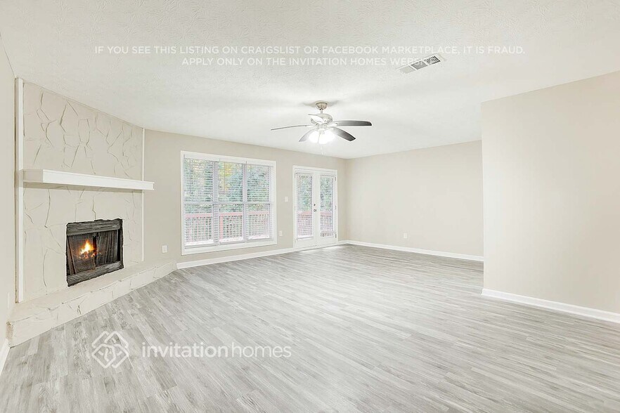Building Photo - 210 Hunt Ridge Dr