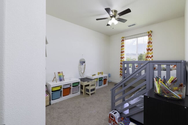 Building Photo - Spacious Home in Damonte Ranch - Large Backyard!