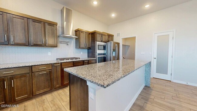 Building Photo - 7821 Enchanted Nest