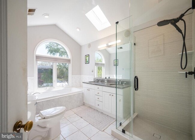 Building Photo - 6034 21st St N