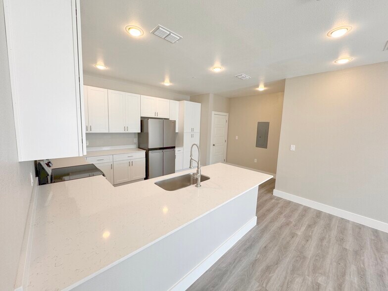 Building Photo - 577 Richlands Way