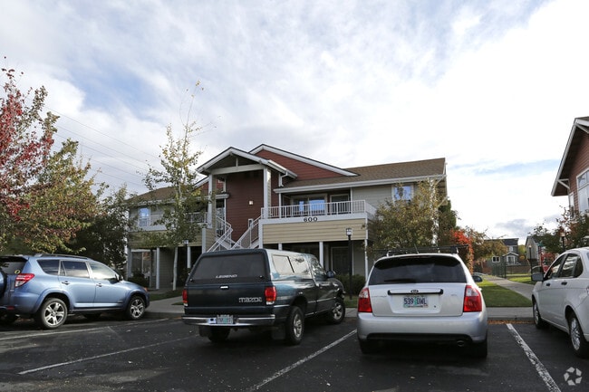 Building Photo - Eastlake Village