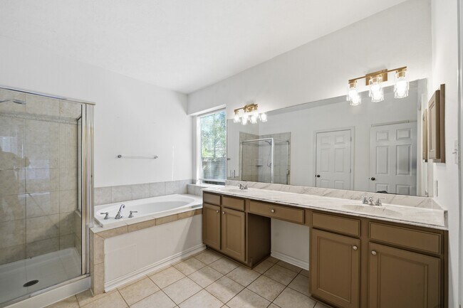 Building Photo - 51 N Scribewood Cir