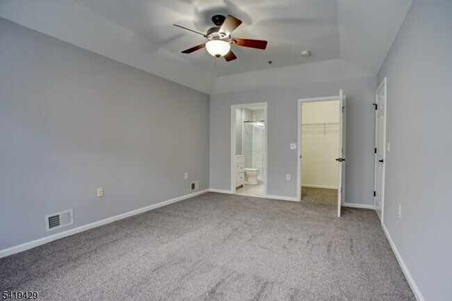 Building Photo - 15 Conover Terrace