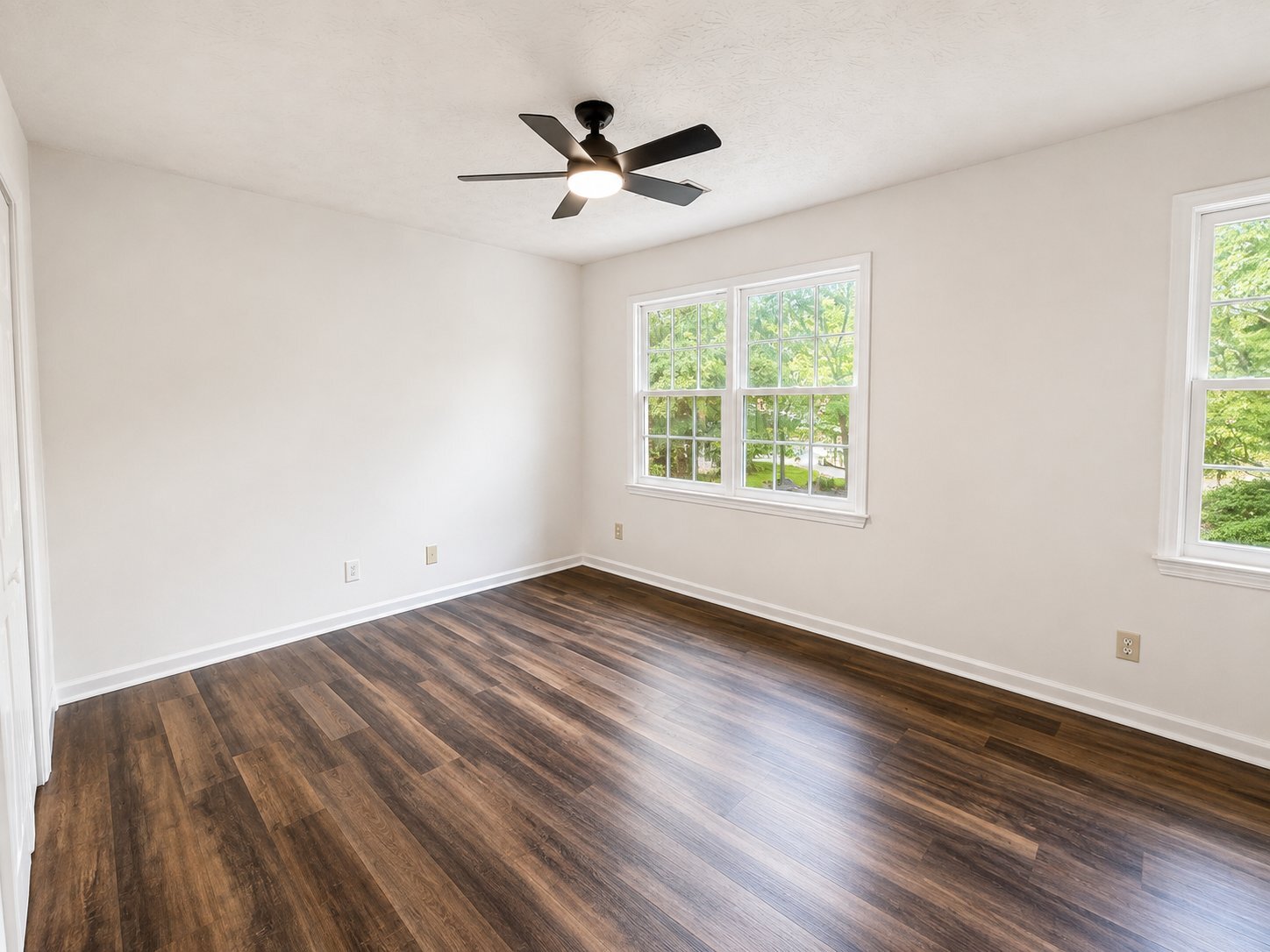 Building Photo - 1323 Sweet Pine Dr