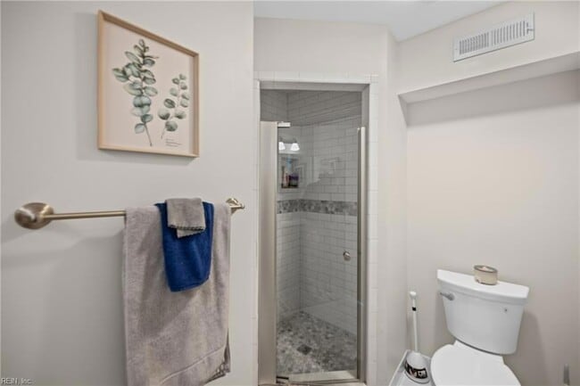 Building Photo - 2304 Bergen Ct