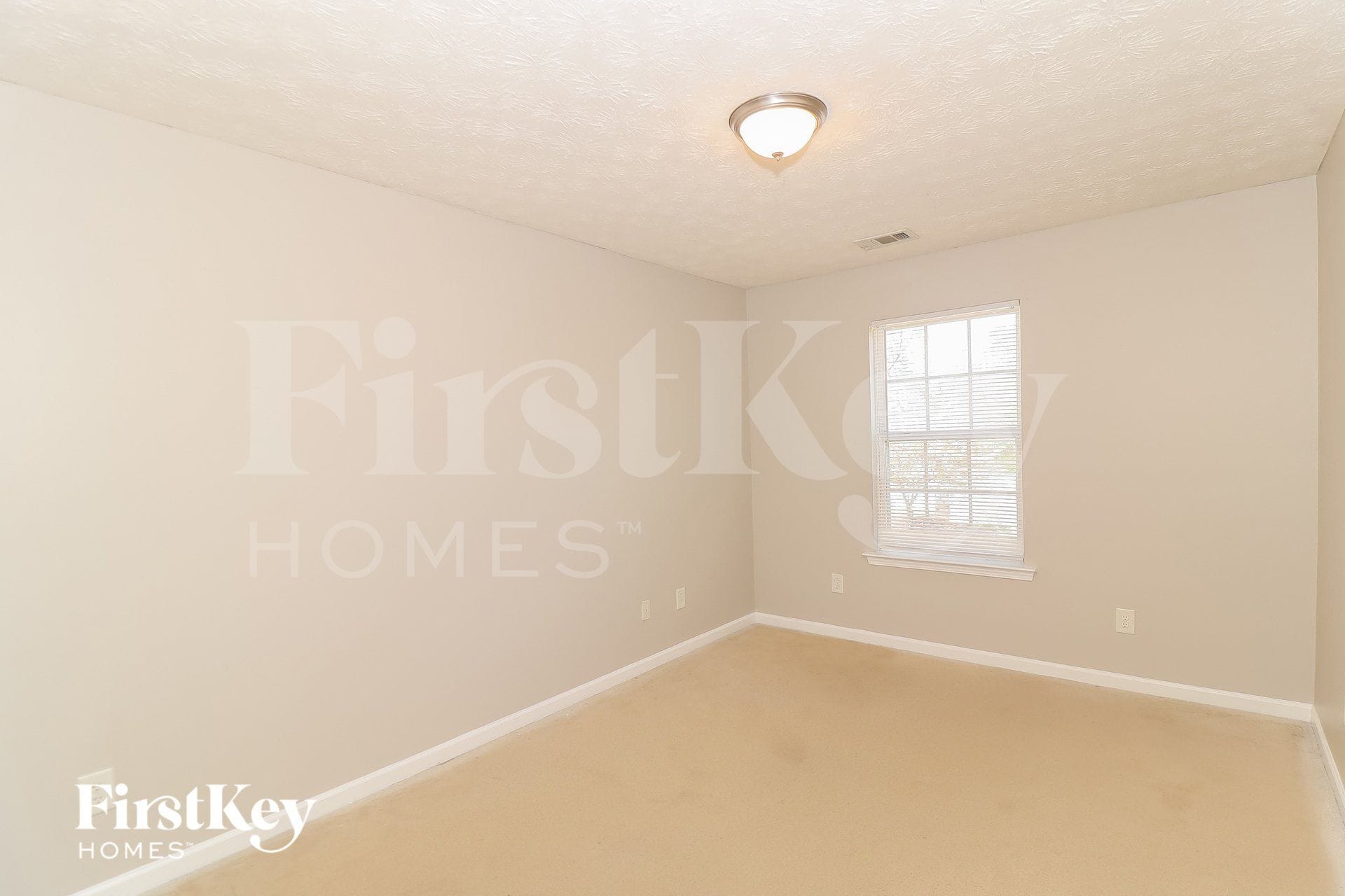 Building Photo - 5220 Sky Ridge Way