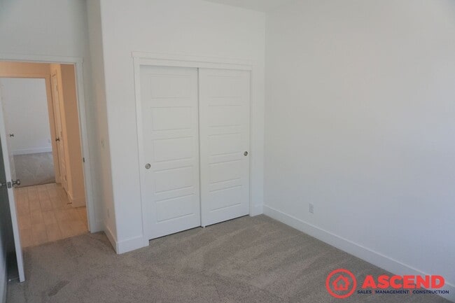 Building Photo - *Move In Special* -Gorgeous new build home...