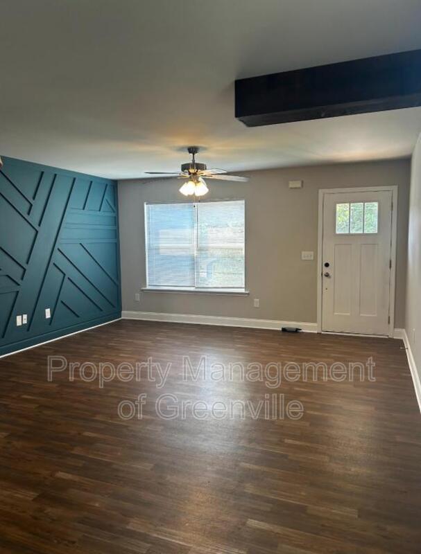 Building Photo - 227 E Church St