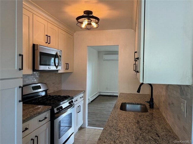 Building Photo - 38 Hampton Ct