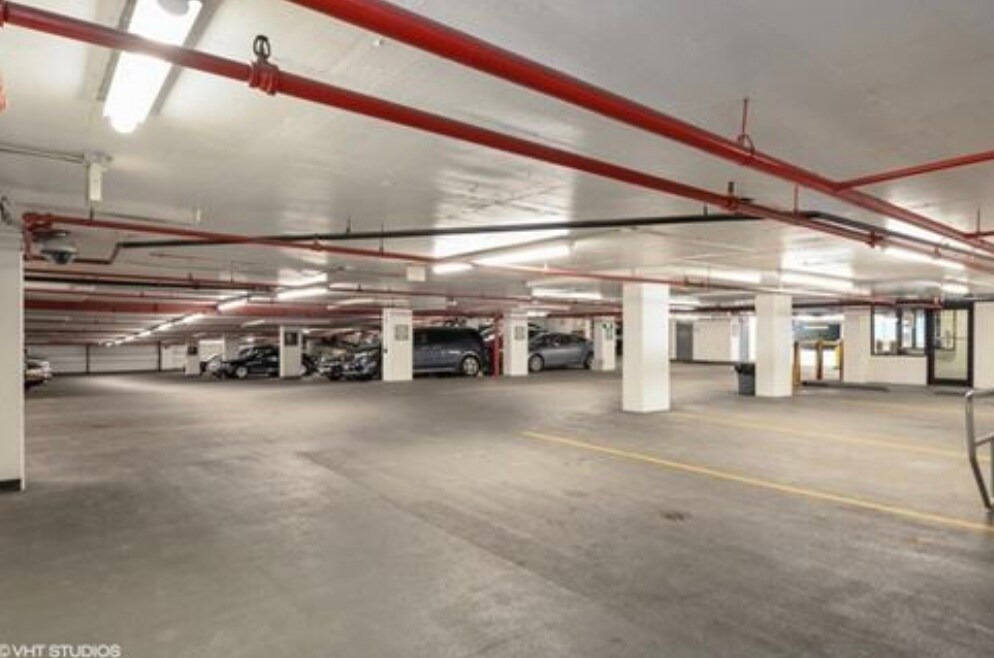 Building Photo - 211 E Ohio St