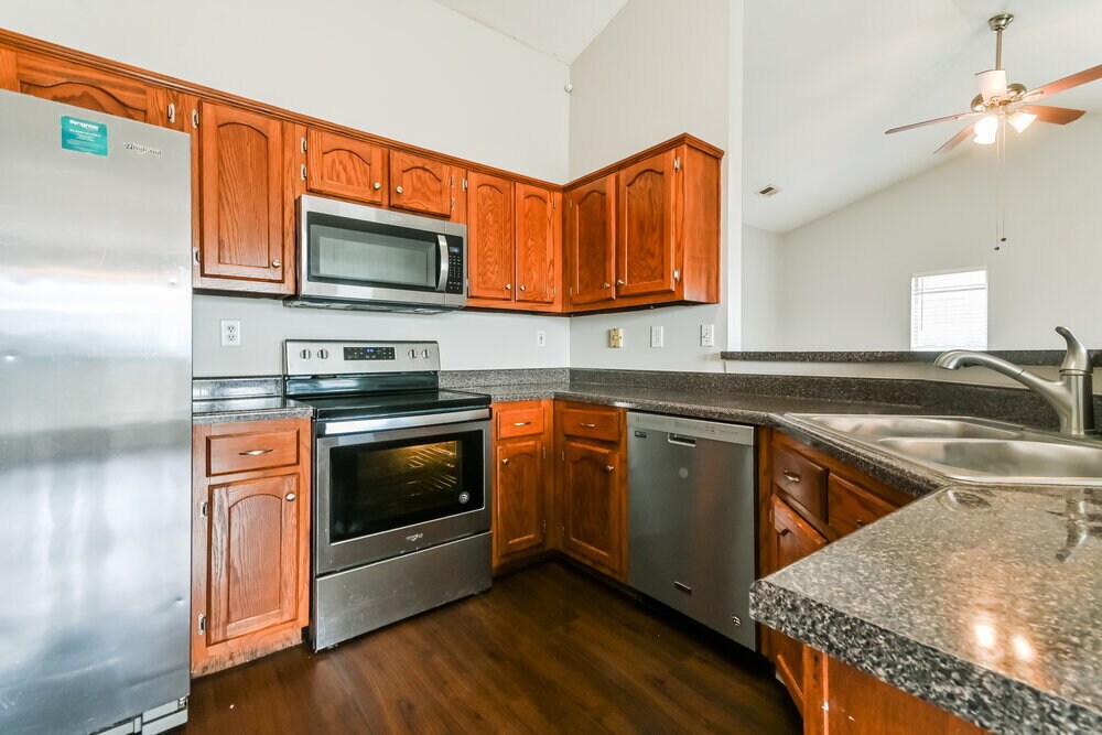 Building Photo - 4255 Man of War Dr