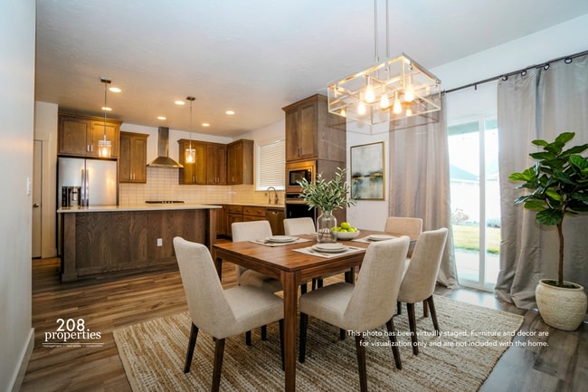 Building Photo - 5967 W Daphne Dr