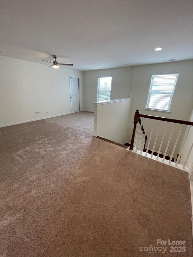Building Photo - 132 Hillston Ln