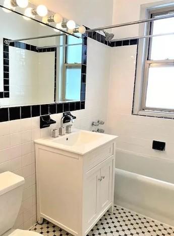 Building Photo - 2 bedroom in NEW YORK NY 10024