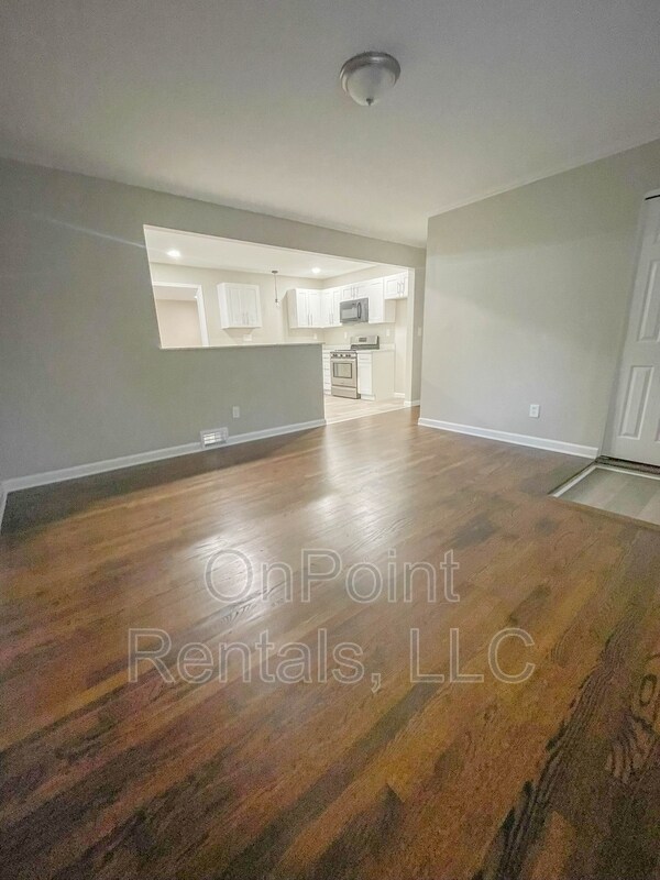 Building Photo - 30816 Grandview Ave