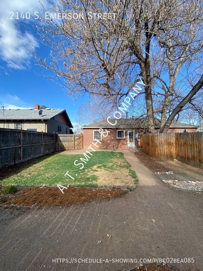 Building Photo - Denver 1 bedroom in Great Location!