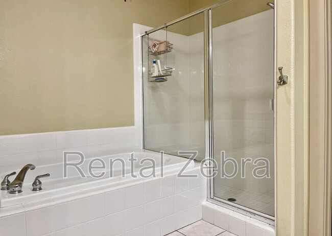 Building Photo - 233 Craftman Ct